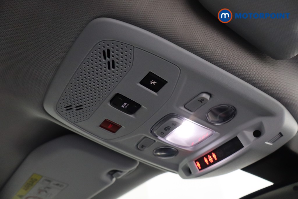 Peugeot 2008 Allure Manual Petrol SUV - Stock Number (1629087) - 21st supplementary image