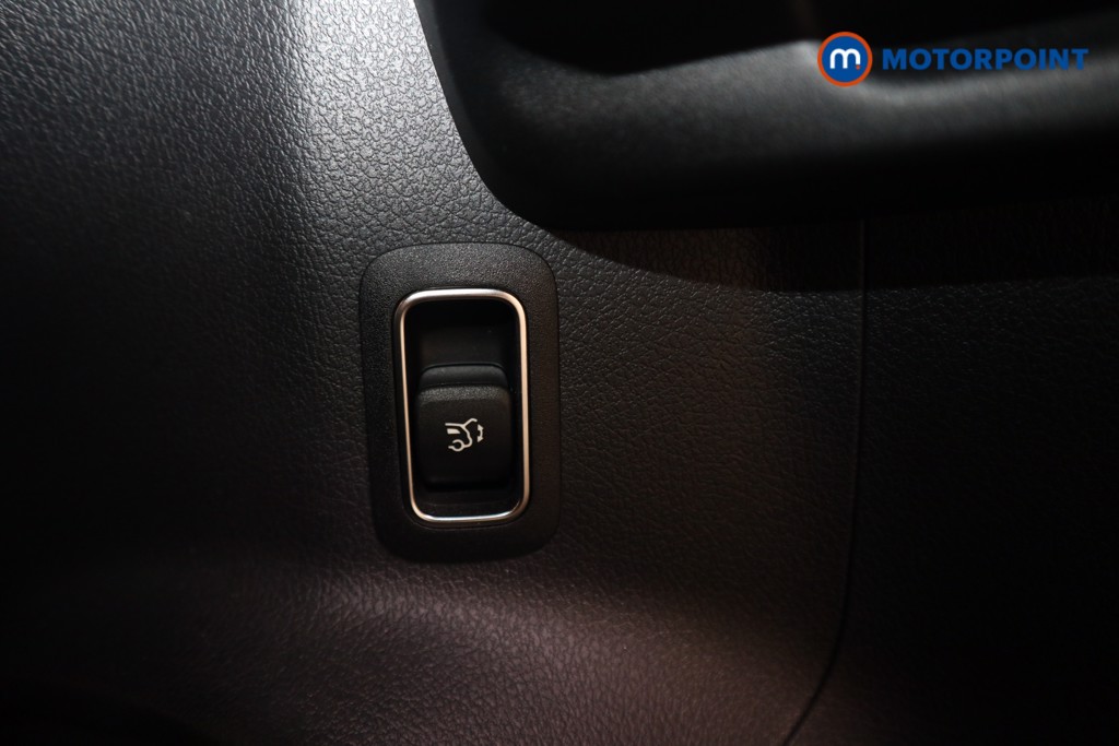 Mercedes-Benz EQA Amg Line Automatic Electric SUV - Stock Number (1629190) - 12th supplementary image