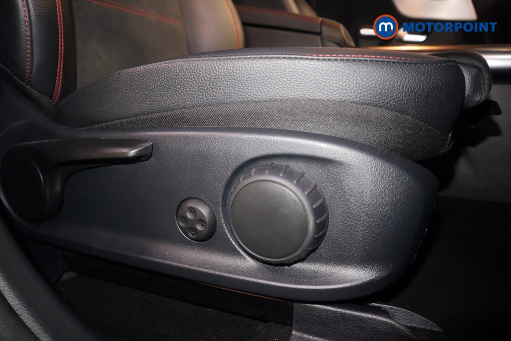 Mercedes-Benz EQA Amg Line Automatic Electric SUV - Stock Number (1629190) - 17th supplementary image