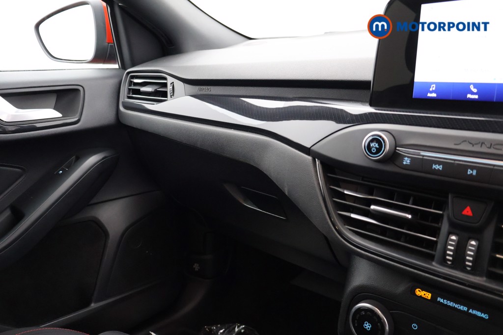Ford Focus St-Line Manual Petrol Hatchback - Stock Number (1629378) - 14th supplementary image