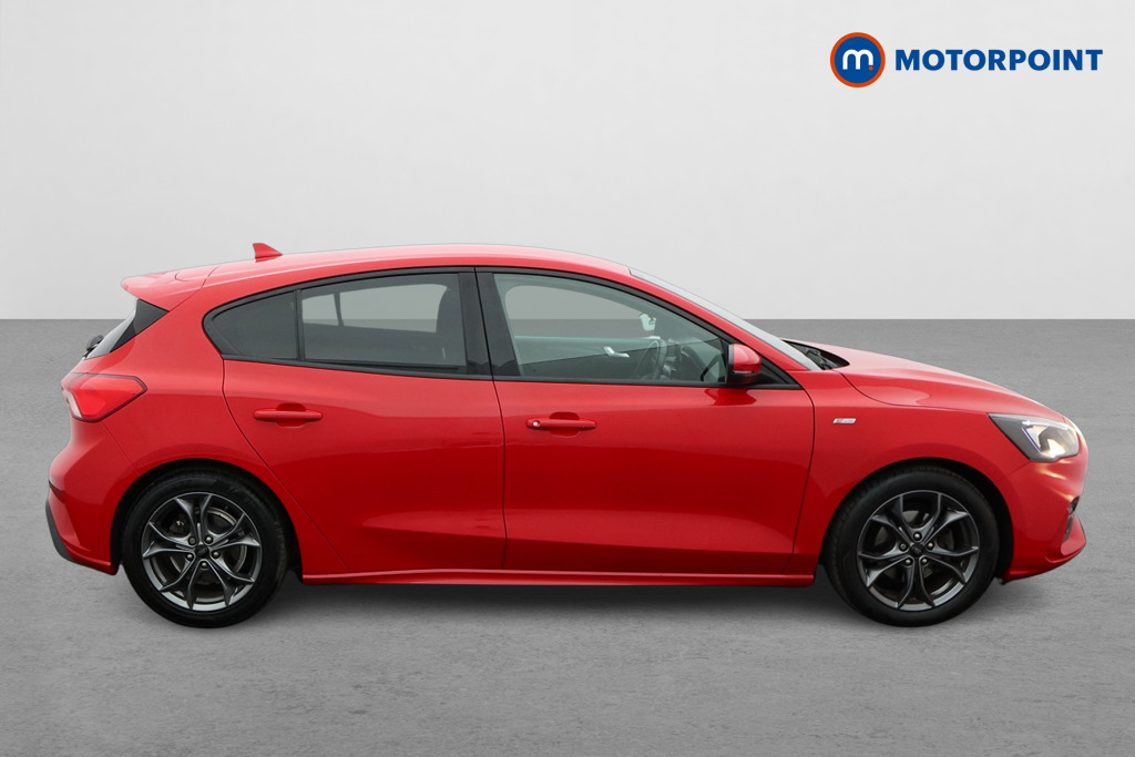 Ford Focus St-Line Manual Petrol Hatchback - Stock Number (1629378) - Drivers side