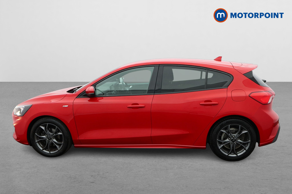 Ford Focus St-Line Manual Petrol Hatchback - Stock Number (1629378) - Passenger side