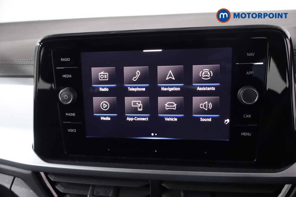 Volkswagen T-Roc Life Automatic Petrol SUV - Stock Number (1629850) - 2nd supplementary image