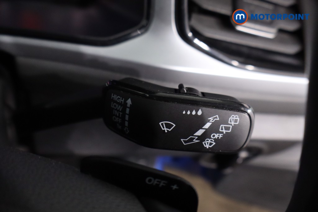 Volkswagen T-Roc Life Automatic Petrol SUV - Stock Number (1629850) - 15th supplementary image