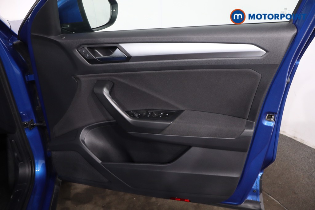 Volkswagen T-Roc Life Automatic Petrol SUV - Stock Number (1629850) - 23rd supplementary image