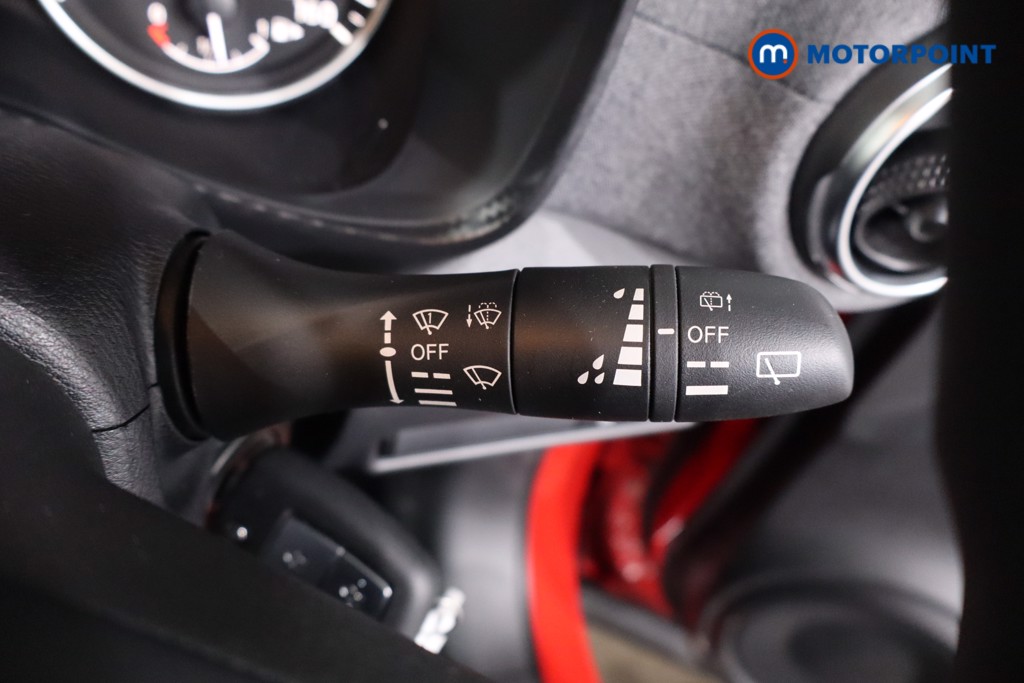 Nissan Juke Acenta Premium Manual Petrol SUV - Stock Number (1629867) - 15th supplementary image