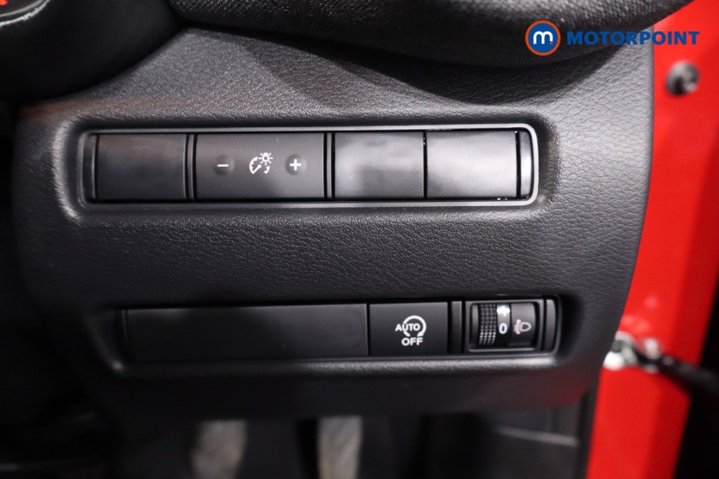 Nissan Juke Acenta Premium Manual Petrol SUV - Stock Number (1629867) - 17th supplementary image