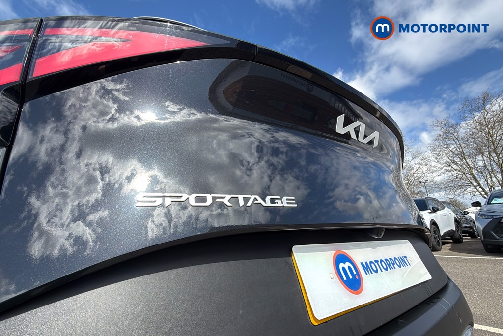 KIA Sportage 3 Automatic Petrol-Electric Hybrid SUV - Stock Number (1629935) - 37th supplementary image