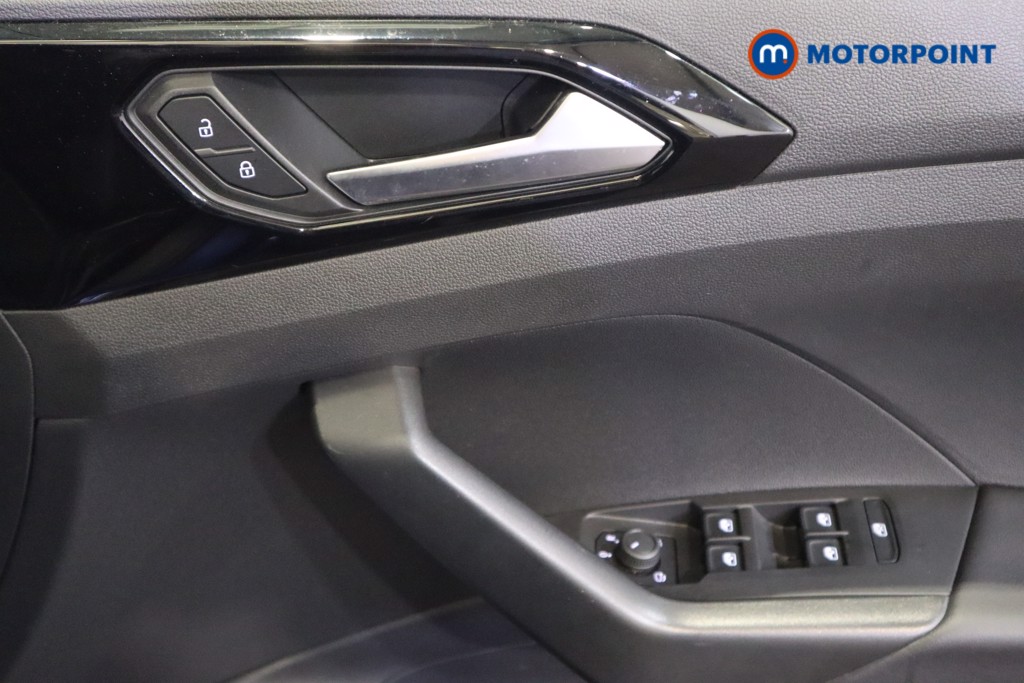 Volkswagen T-Cross Black Edition Manual Petrol SUV - Stock Number (1630461) - 11th supplementary image