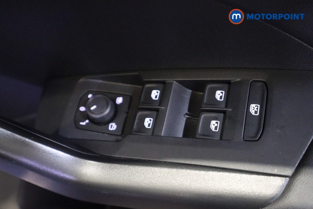 Volkswagen T-Cross Black Edition Manual Petrol SUV - Stock Number (1630461) - 12th supplementary image