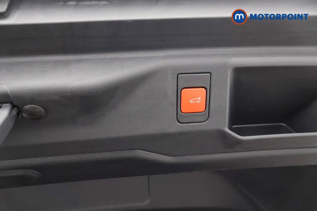 Peugeot 5008 GT Automatic Petrol SUV - Stock Number (1630501) - 59th supplementary image