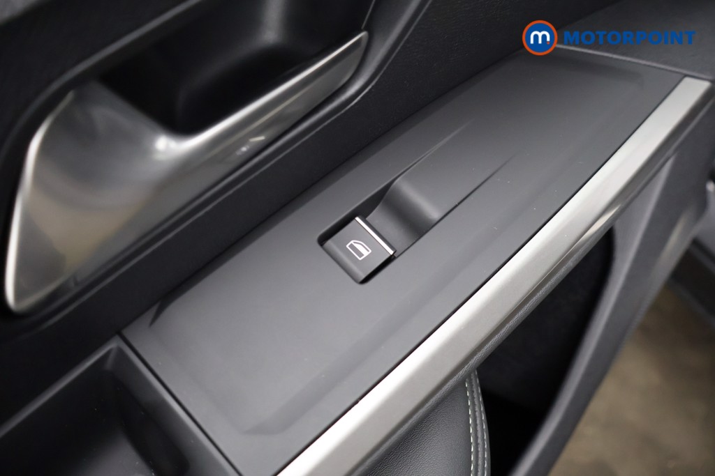 Peugeot 5008 GT Automatic Petrol SUV - Stock Number (1630502) - 32nd supplementary image