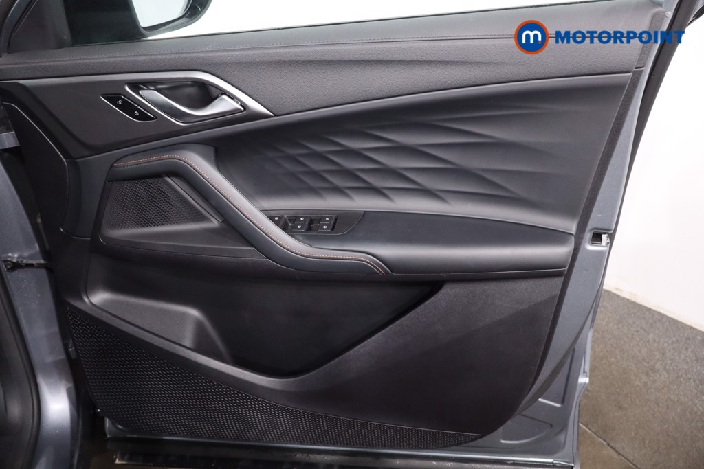 Mg Motor Uk HS Trophy Automatic Petrol-Electric Hybrid SUV - Stock Number (1630513) - 23rd supplementary image