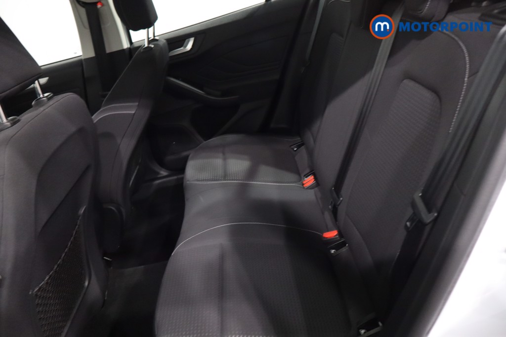 Ford Focus Zetec Manual Petrol Hatchback - Stock Number (1630641) - 5th supplementary image