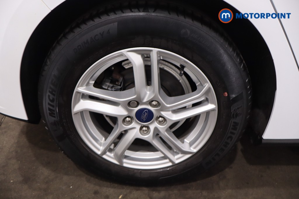 Ford Focus Zetec Manual Petrol Hatchback - Stock Number (1630641) - 9th supplementary image