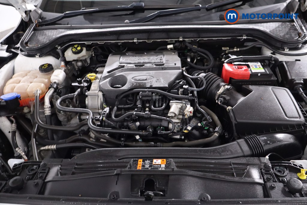 Ford Focus Zetec Manual Petrol Hatchback - Stock Number (1630641) - 30th supplementary image