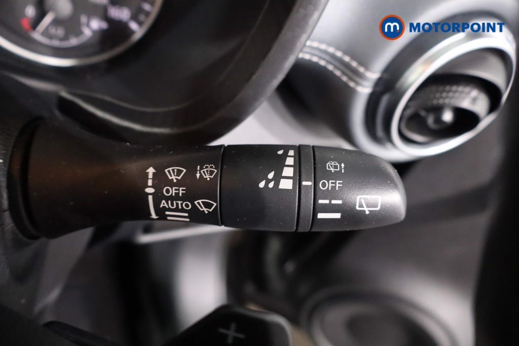 Nissan Juke Tekna Automatic Petrol SUV - Stock Number (1630791) - 16th supplementary image