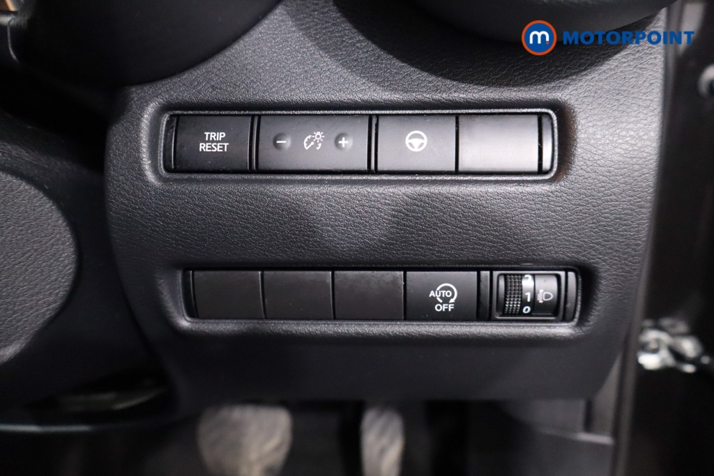 Nissan Juke Tekna Automatic Petrol SUV - Stock Number (1630791) - 17th supplementary image