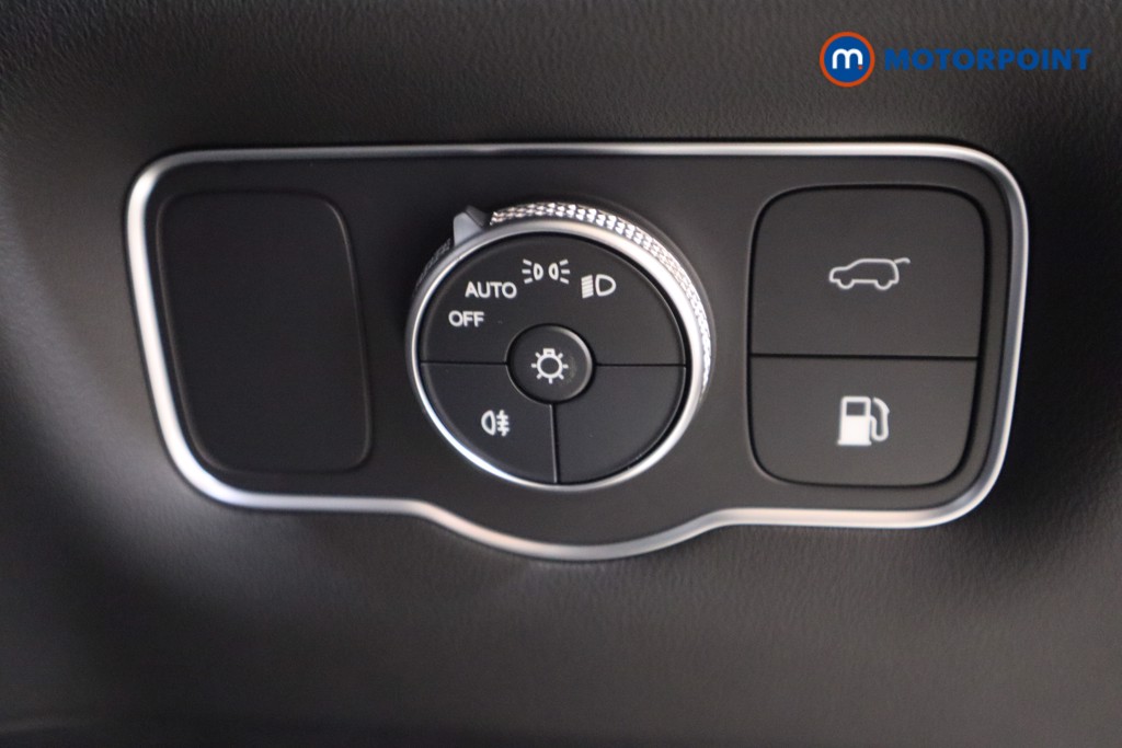 Chery Tiggo 8 Summit Automatic Petrol Plug-In Hybrid SUV - Stock Number (1630877) - 12th supplementary image