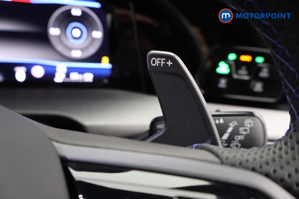 Volkswagen Golf R Automatic Petrol Hatchback - Stock Number (1630886) - 11th supplementary image