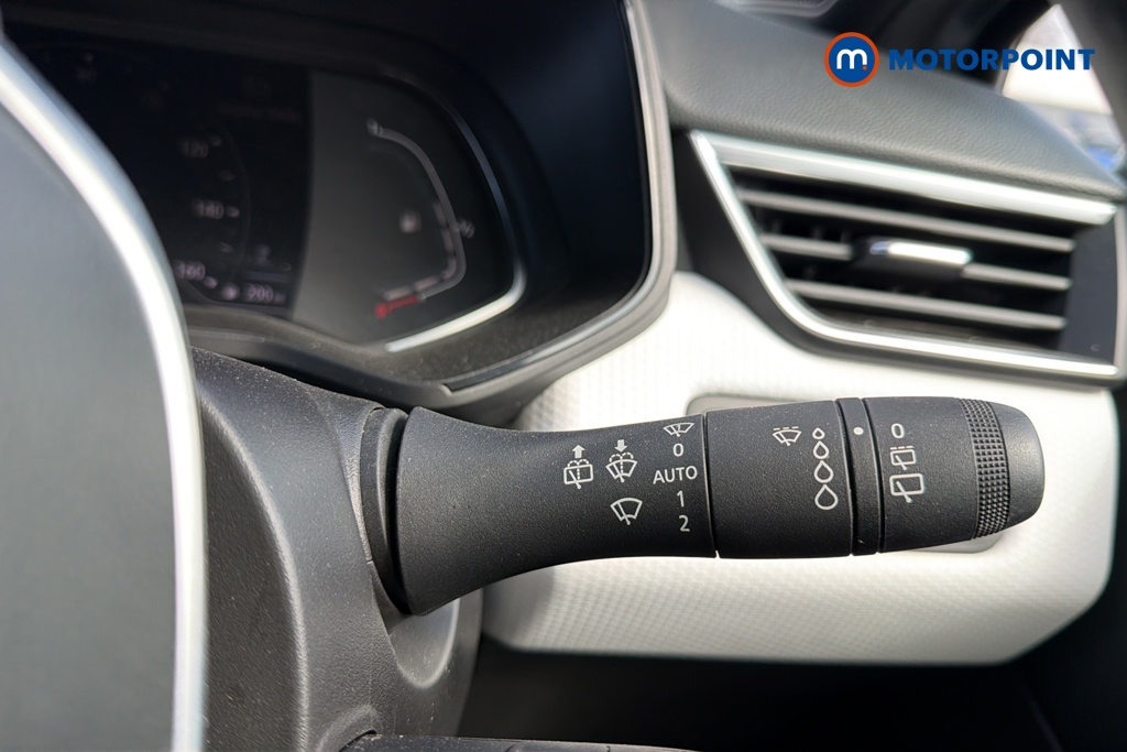 Renault Clio Se Edition Manual Petrol Hatchback - Stock Number (1630981) - 6th supplementary image