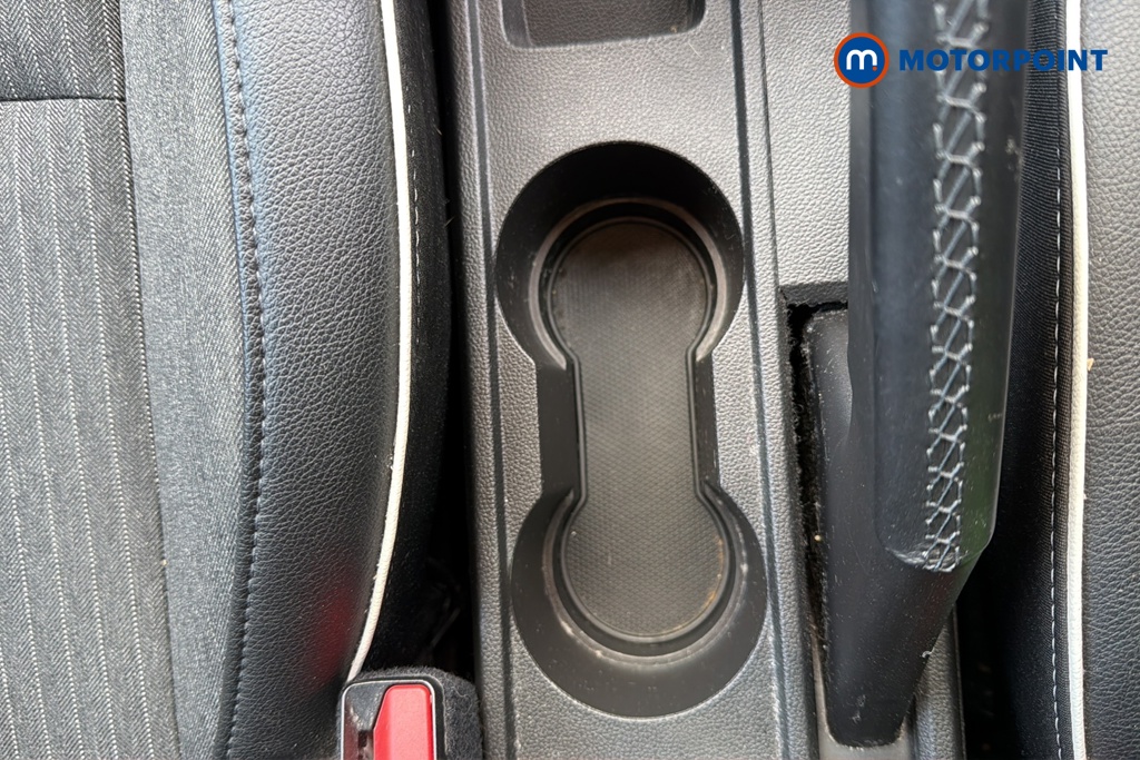 Renault Clio Se Edition Manual Petrol Hatchback - Stock Number (1630981) - 16th supplementary image