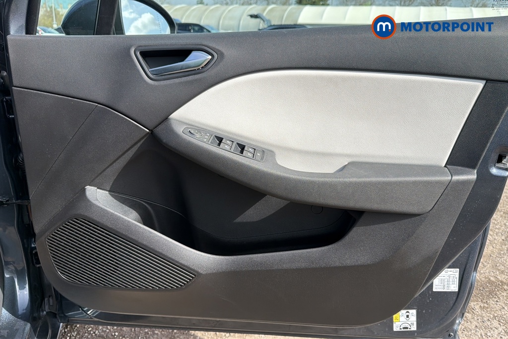 Renault Clio Se Edition Manual Petrol Hatchback - Stock Number (1630981) - 18th supplementary image