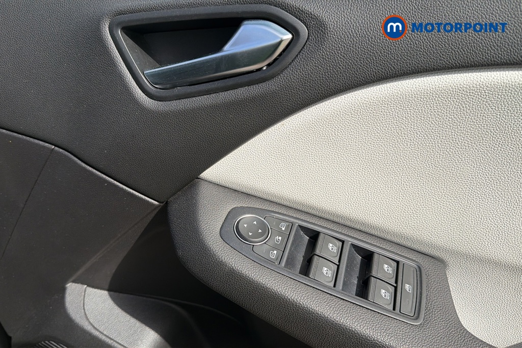 Renault Clio Se Edition Manual Petrol Hatchback - Stock Number (1630981) - 19th supplementary image