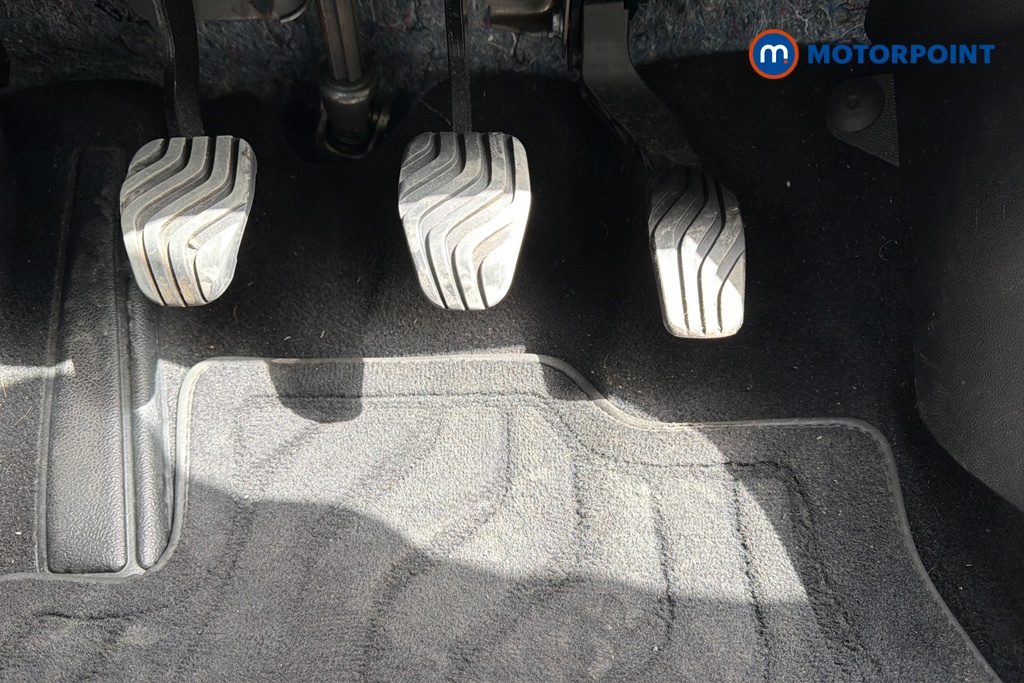 Renault Clio Se Edition Manual Petrol Hatchback - Stock Number (1630981) - 24th supplementary image