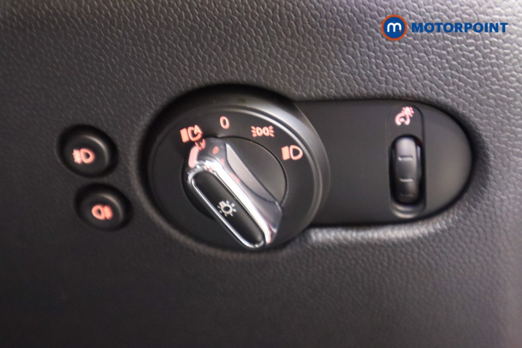 Mini Hatchback Cooper Manual Petrol Hatchback - Stock Number (1630991) - 12th supplementary image