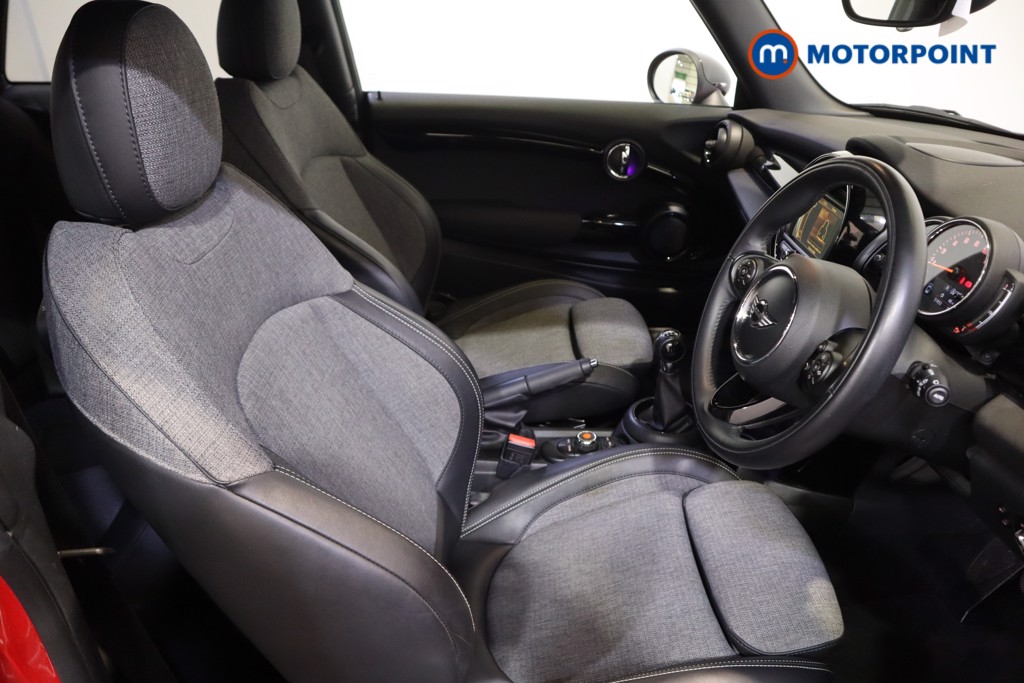 Mini Hatchback Cooper Manual Petrol Hatchback - Stock Number (1630991) - 17th supplementary image