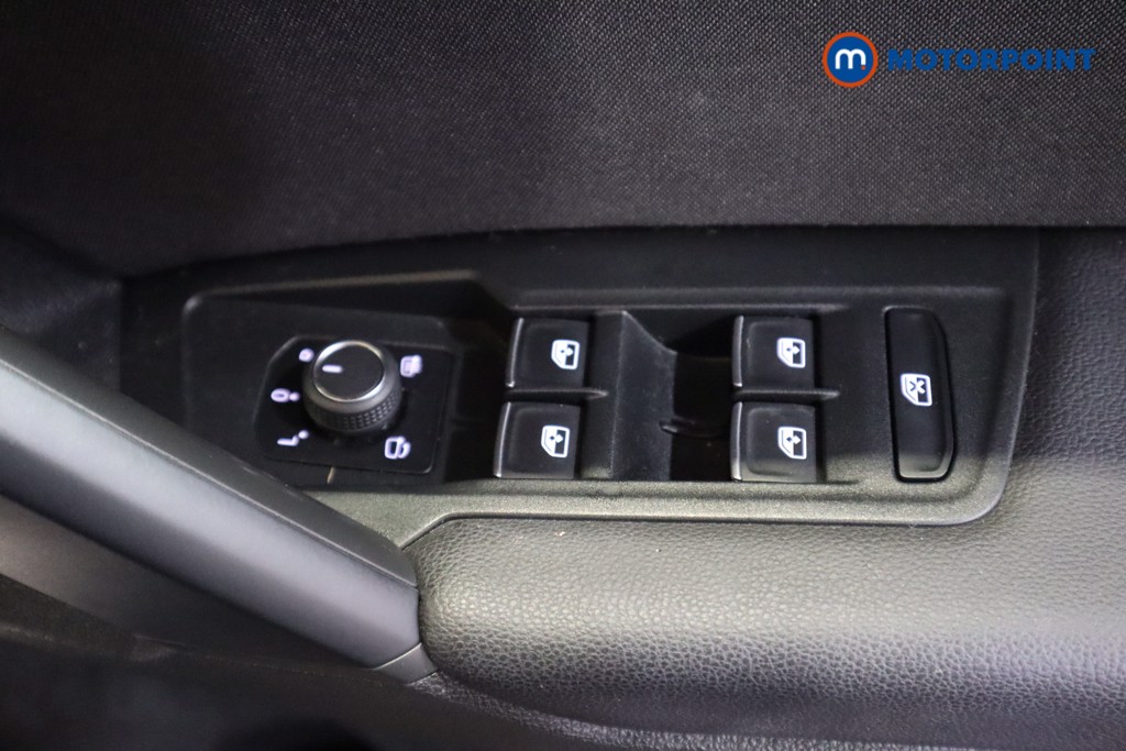 Volkswagen Tiguan Elegance Automatic Petrol SUV - Stock Number (1631068) - 11th supplementary image