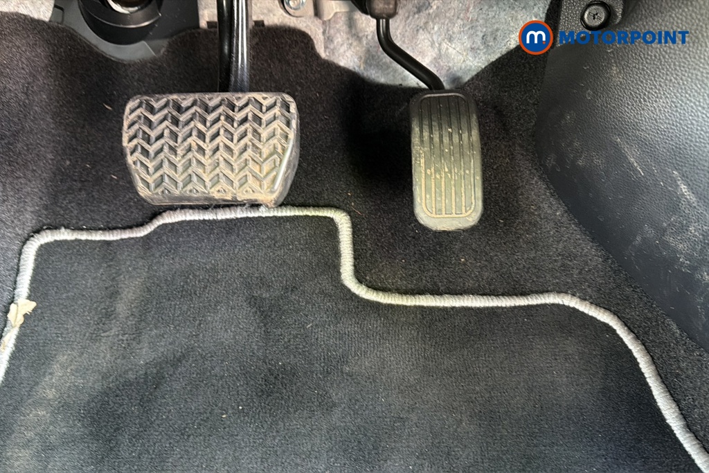 Toyota Corolla Excel Automatic Petrol-Electric Hybrid Hatchback - Stock Number (1631567) - 24th supplementary image