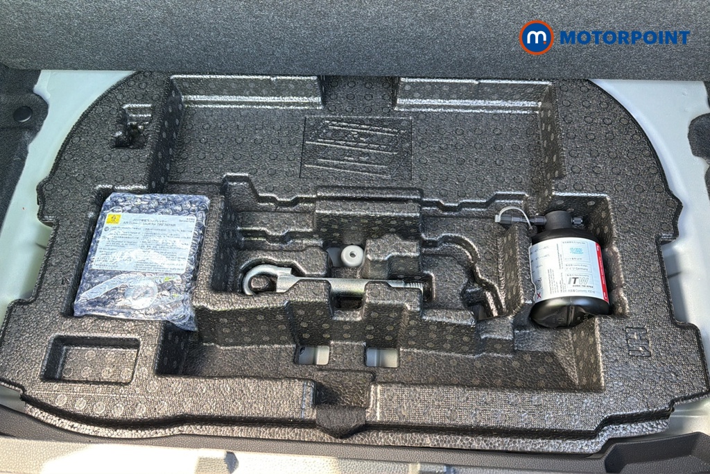 Toyota Corolla Excel Automatic Petrol-Electric Hybrid Hatchback - Stock Number (1631567) - 33rd supplementary image