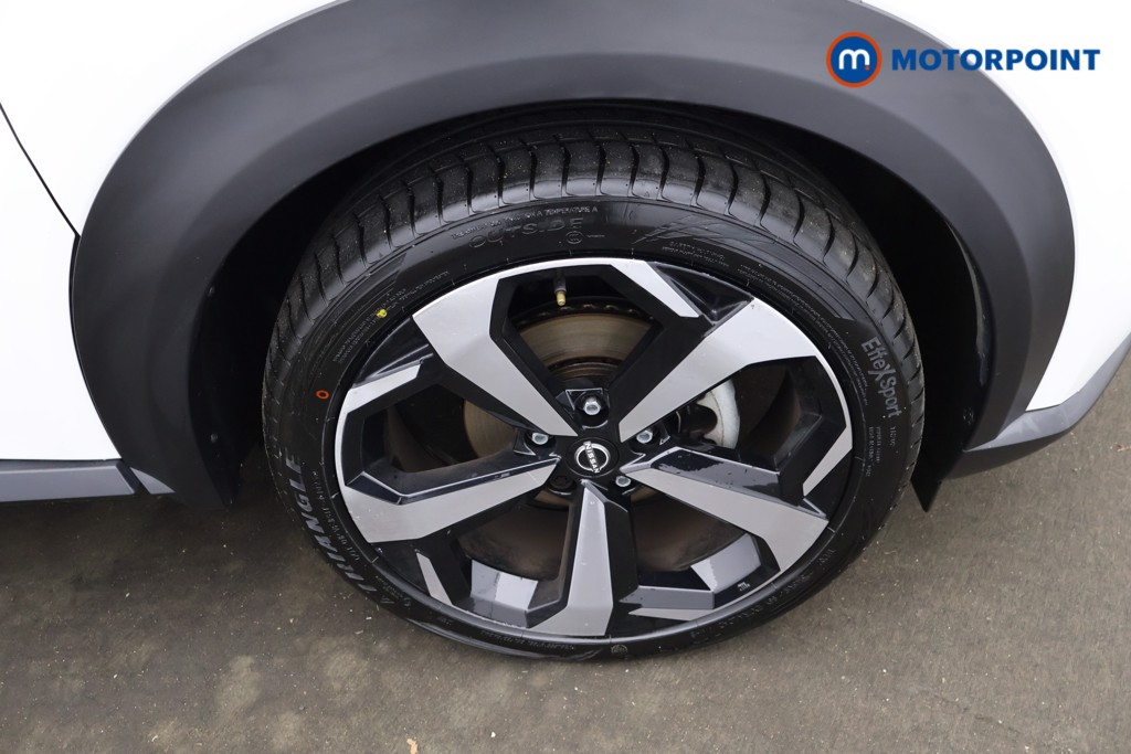 Nissan Juke Tekna Automatic Petrol-Electric Hybrid SUV - Stock Number (1597250) - 4th supplementary image