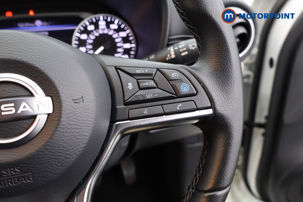 Nissan Juke Tekna Automatic Petrol-Electric Hybrid SUV - Stock Number (1597250) - 7th supplementary image