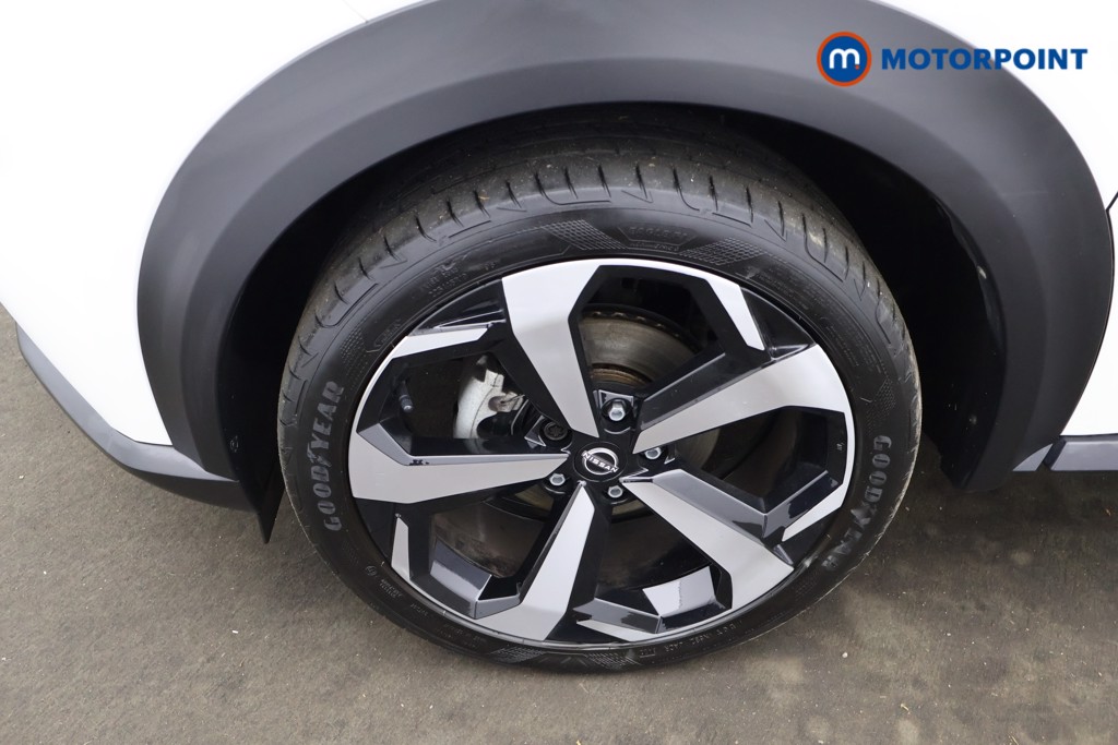 Nissan Juke Tekna Automatic Petrol-Electric Hybrid SUV - Stock Number (1597250) - 1st supplementary image