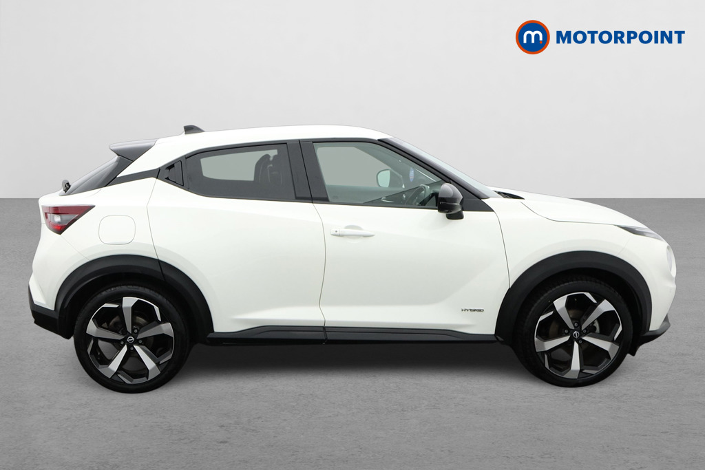 Nissan Juke Tekna Automatic Petrol-Electric Hybrid SUV - Stock Number (1597250) - Drivers side
