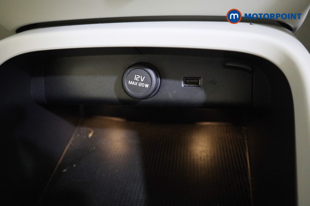 Volvo Xc40 Inscription Pro Automatic Petrol SUV - Stock Number (1598358) - 9th supplementary image