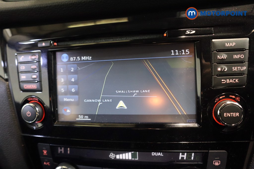 Nissan Qashqai Acenta Premium Manual Diesel SUV - Stock Number (1610023) - 2nd supplementary image