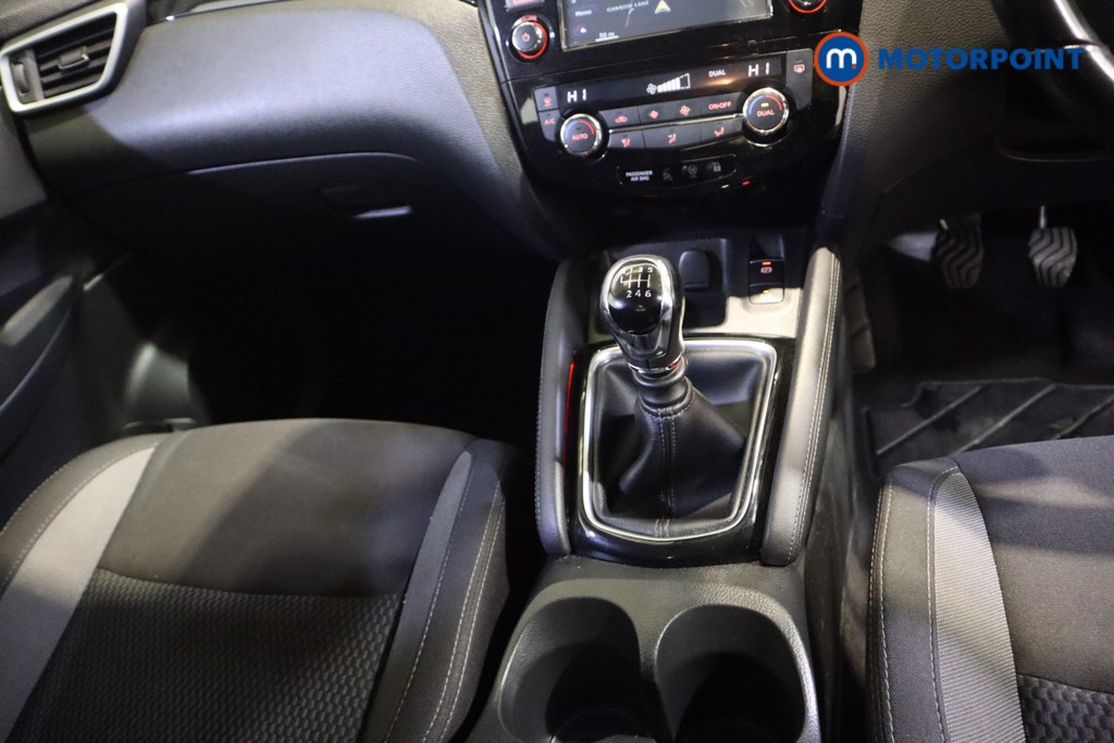 Nissan Qashqai Acenta Premium Manual Diesel SUV - Stock Number (1610023) - 6th supplementary image