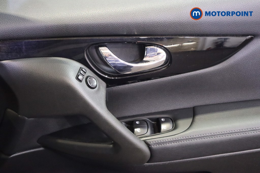 Nissan Qashqai Acenta Premium Manual Diesel SUV - Stock Number (1610023) - 10th supplementary image