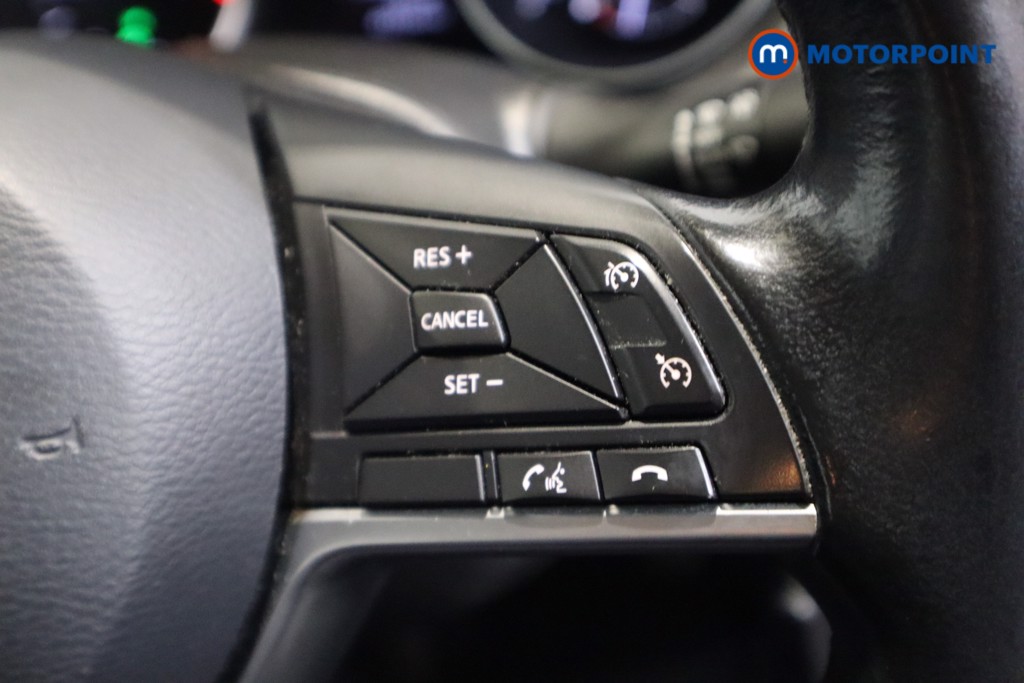 Nissan Qashqai Acenta Premium Manual Diesel SUV - Stock Number (1610023) - 13th supplementary image