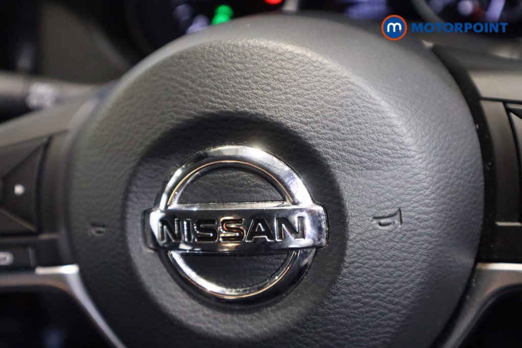 Nissan Qashqai Acenta Premium Manual Diesel SUV - Stock Number (1610023) - 14th supplementary image