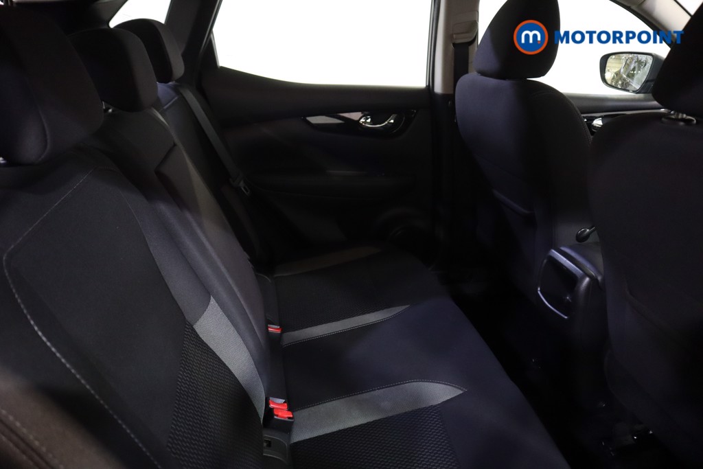 Nissan Qashqai Acenta Premium Manual Diesel SUV - Stock Number (1610023) - 18th supplementary image