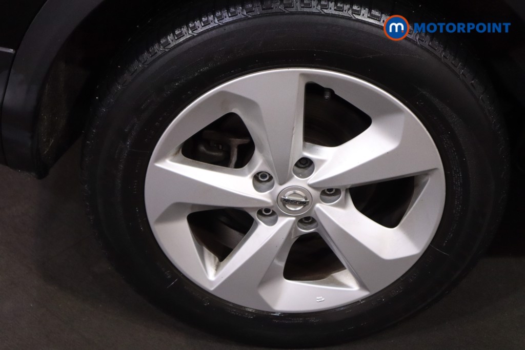 Nissan Qashqai Acenta Premium Manual Diesel SUV - Stock Number (1610023) - 21st supplementary image