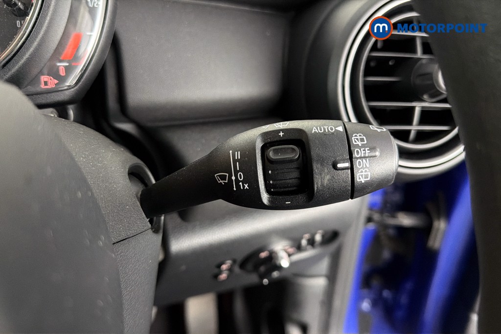 Mini Hatchback One Classic Manual Petrol Hatchback - Stock Number (1610069) - 7th supplementary image