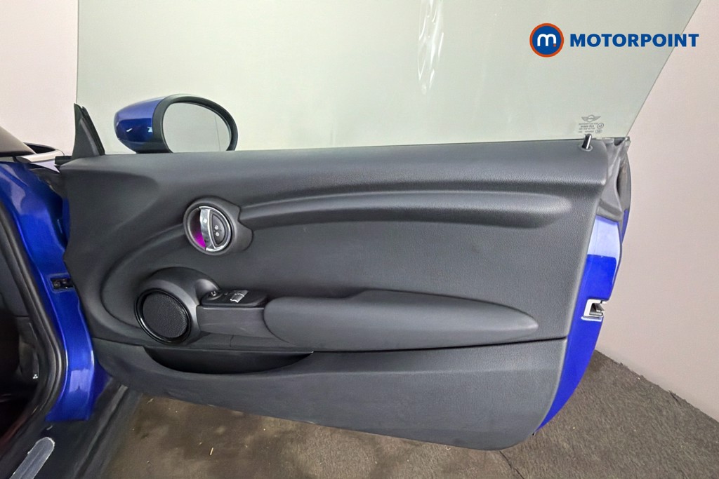 Mini Hatchback One Classic Manual Petrol Hatchback - Stock Number (1610069) - 19th supplementary image