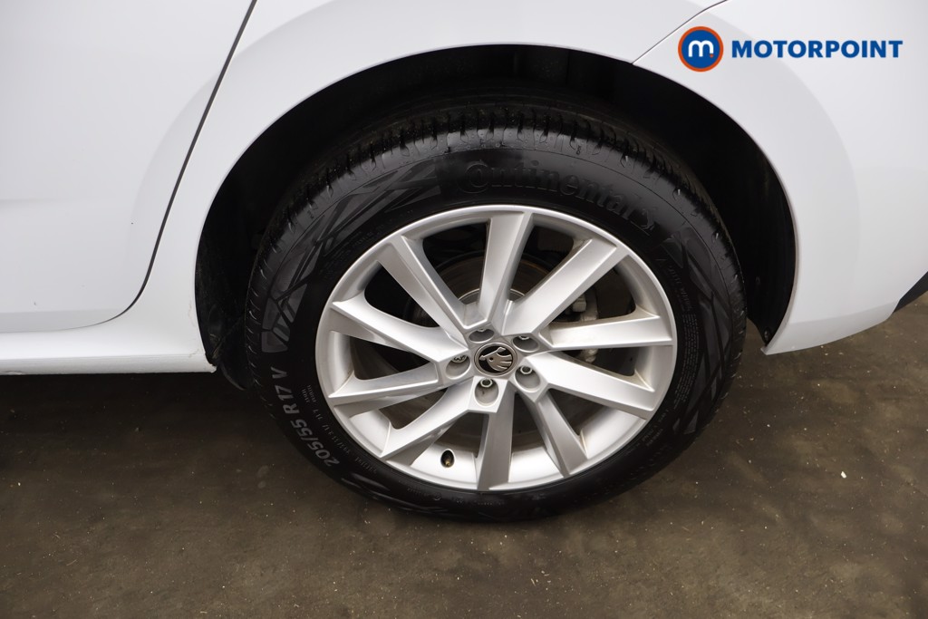 Skoda Kamiq SE Manual Petrol SUV - Stock Number (1610200) - 2nd supplementary image