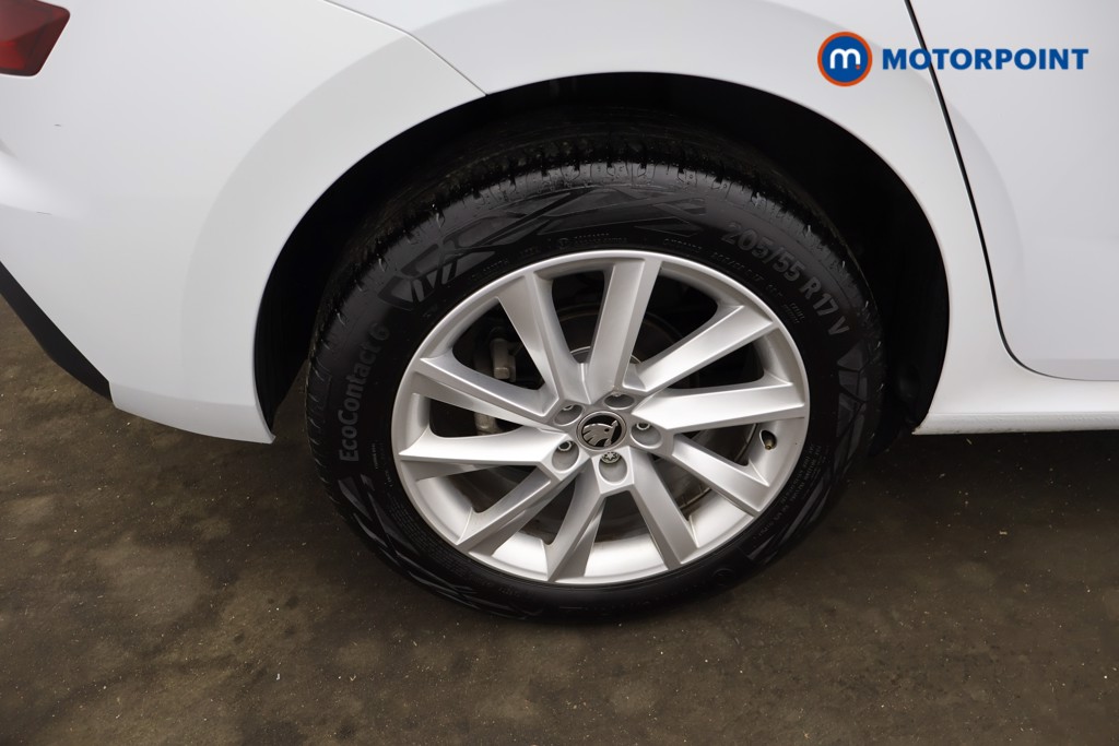 Skoda Kamiq SE Manual Petrol SUV - Stock Number (1610200) - 3rd supplementary image